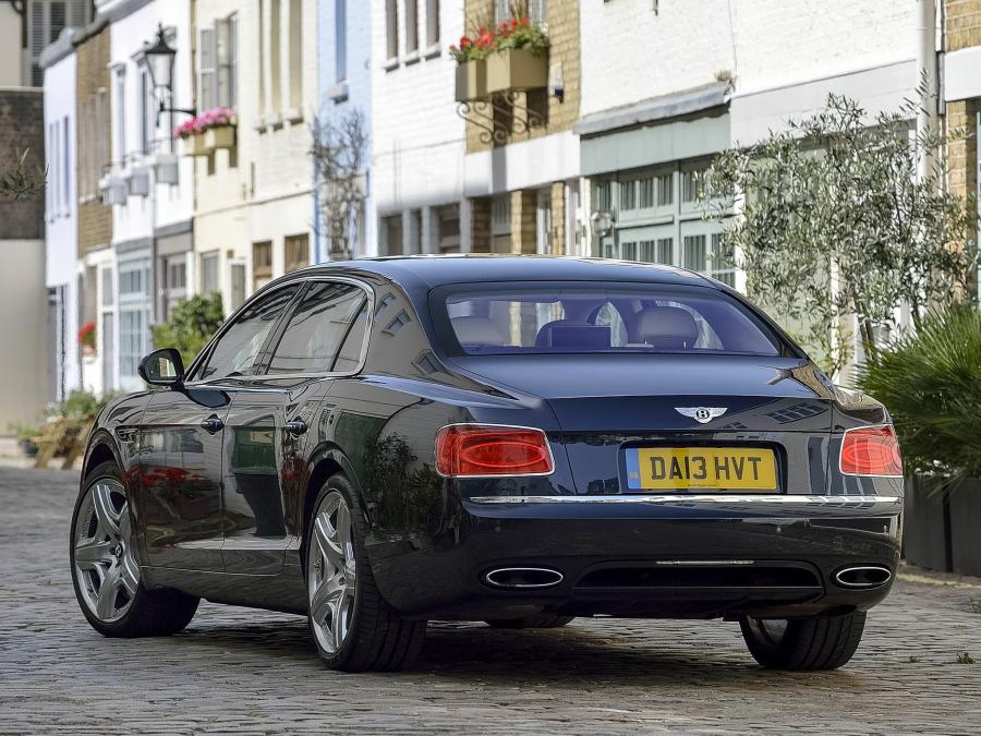  Bentley Flying Spur 2013 года  (UK) (фото 9 из 9)